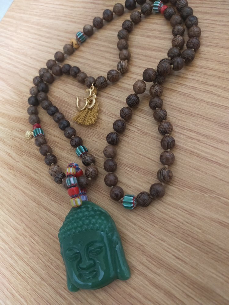 1067-buddha ahşap kolye