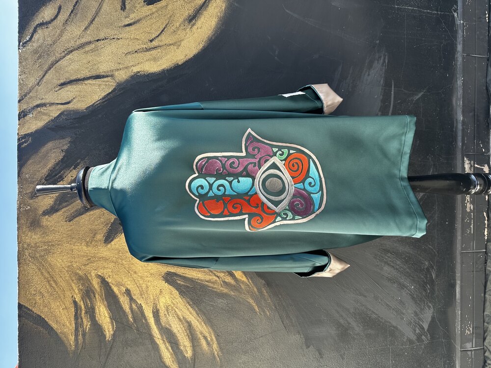 Hand-painted El-Irelia Kimono