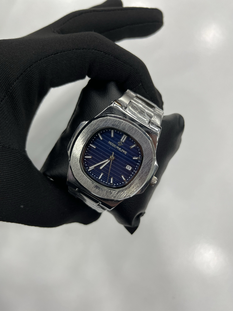 Patek Philippe Nautilus Stil - Lacivert Kadran