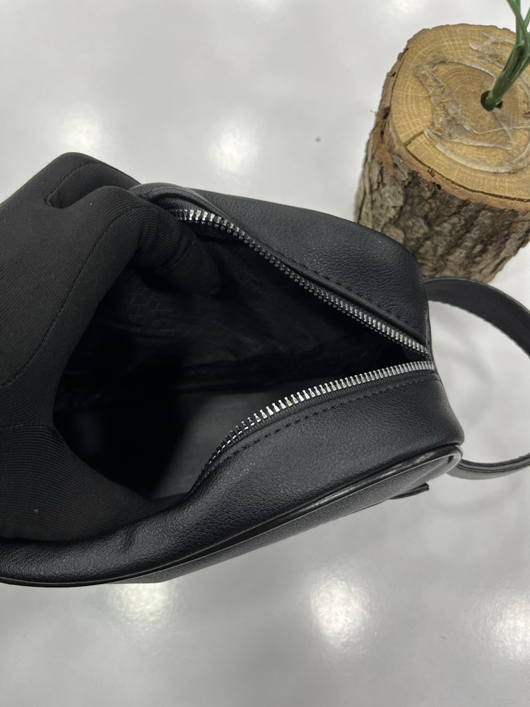 Hugo boss Premium Seri Siyah El Çantası & Portföy – Yeni Sezon