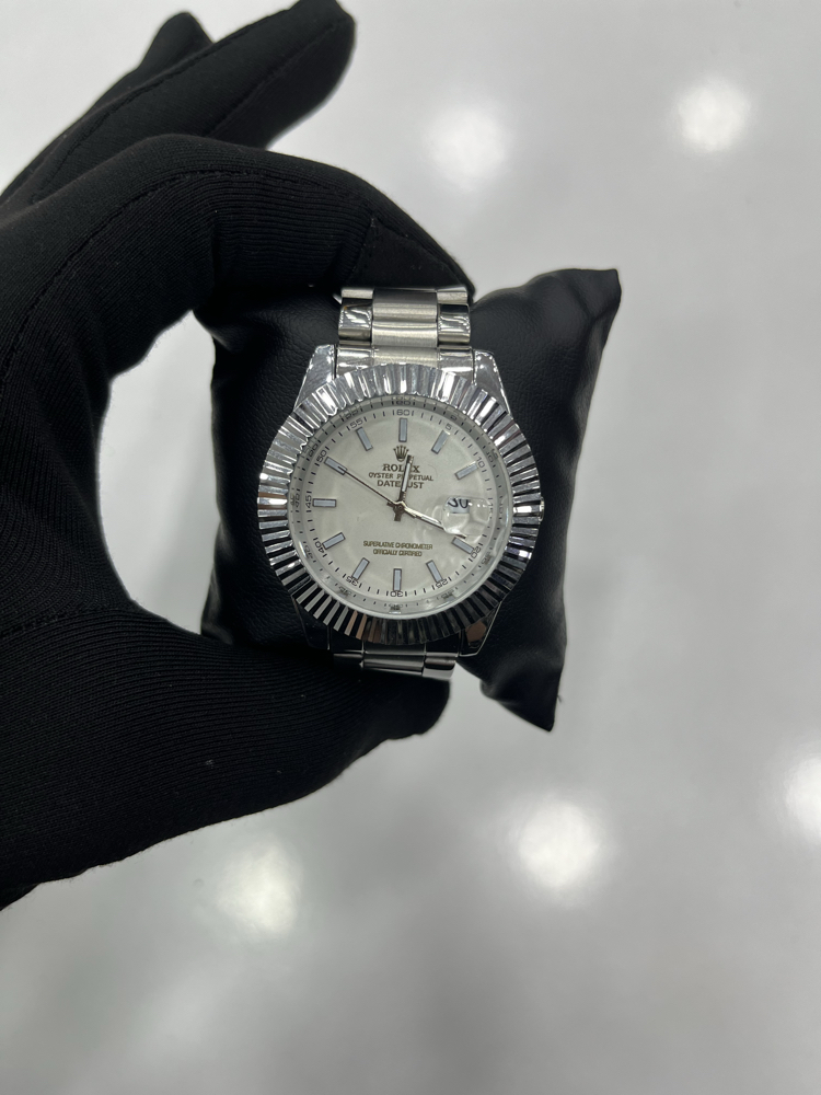 Premium Seri Silver Kadran Tırtıklı Kasa Erkek Saati - Metal Kordon