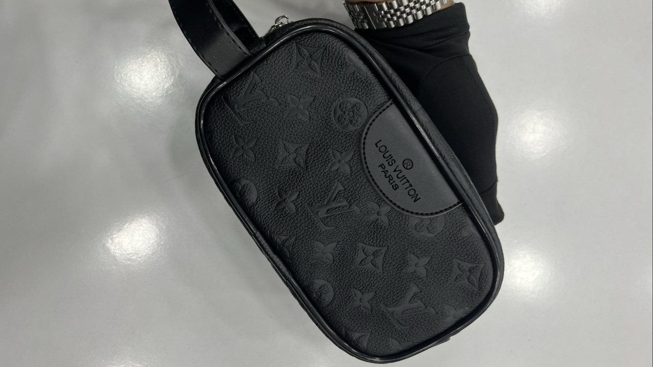 Louis Vuitton Dopp Kit Monogram Shadow Çanta