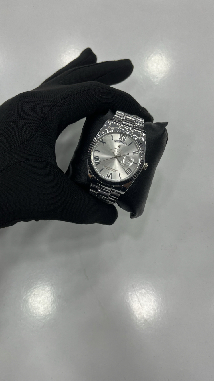 Rolex Oyster Perpetual Day-Date Gümüş Kadran Çelik Kordon Kol Saati