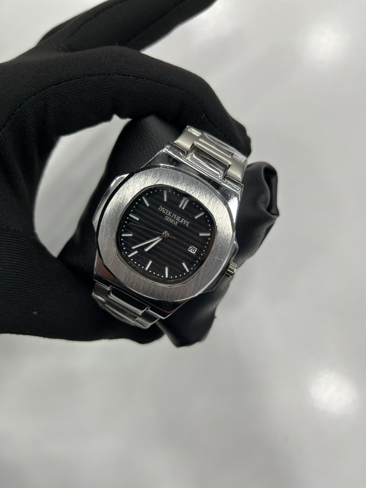 Patek Philippe Nautilus Steel Black Dial – Full Set Premium Kutu