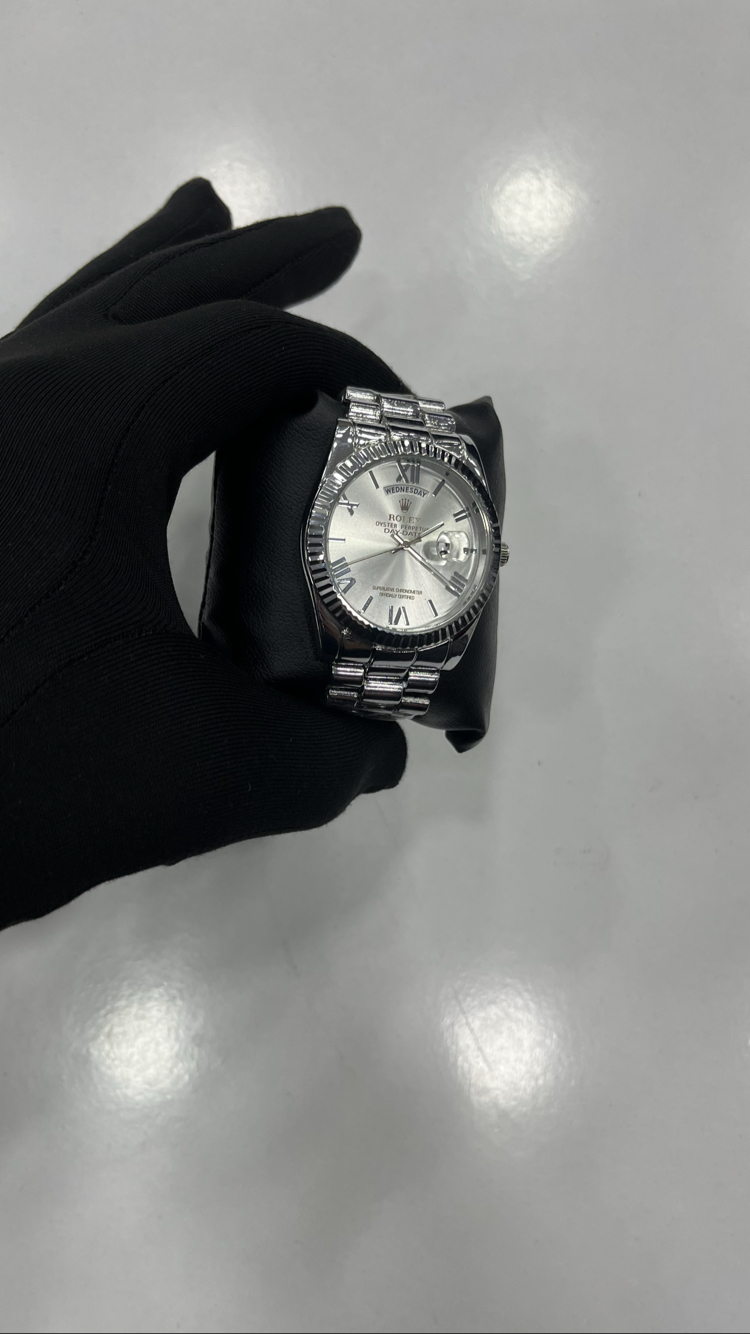 Rolex Oyster Perpetual Day-Date Gümüş Kadran Çelik Kordon Kol Saati