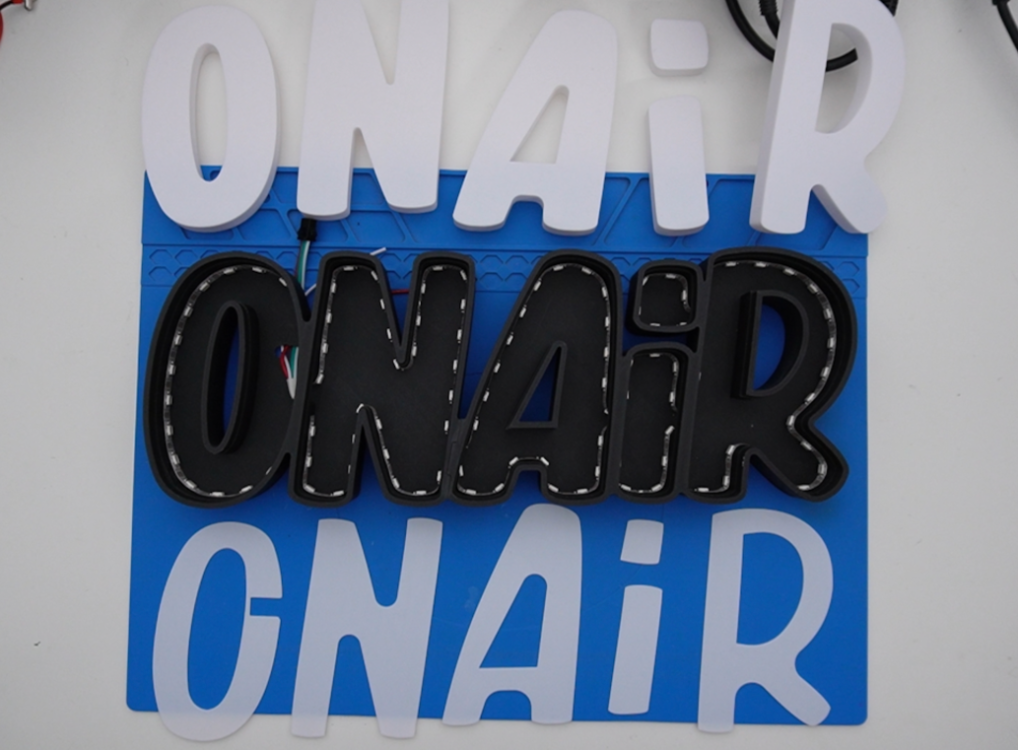 On Air Yazı Masaüstü Aydınlatma Aksesuarı 3