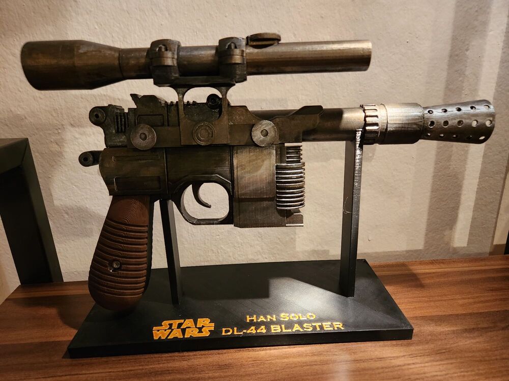 Han Solo DL-44 Blaster Reprika