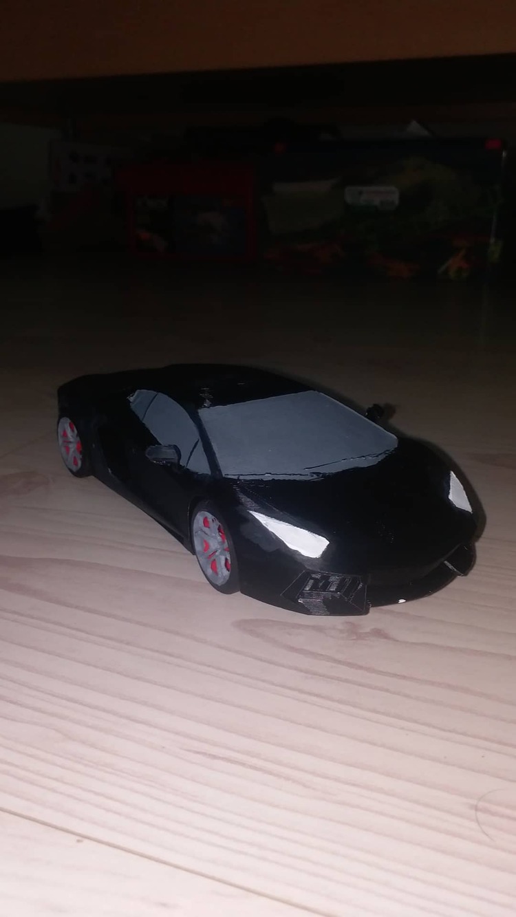 Lamborghini AVENTADOR