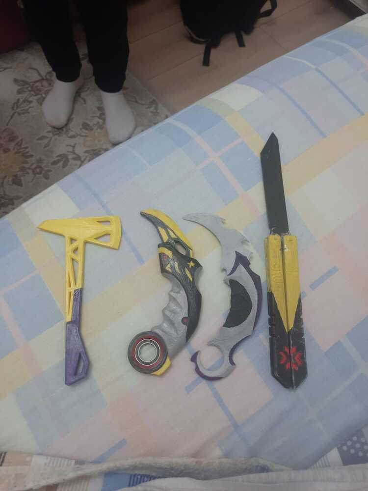 VALORANT BIÇAK SKİNLERİ