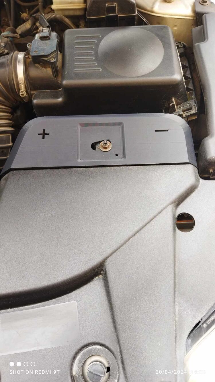T25 Avensis Akü Koruma Kapağı