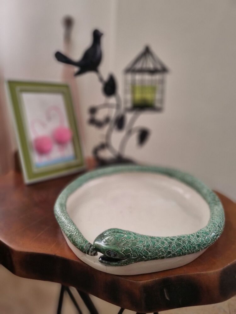 Seramik Ouroboros (kuyruğunu yiyen yılan)