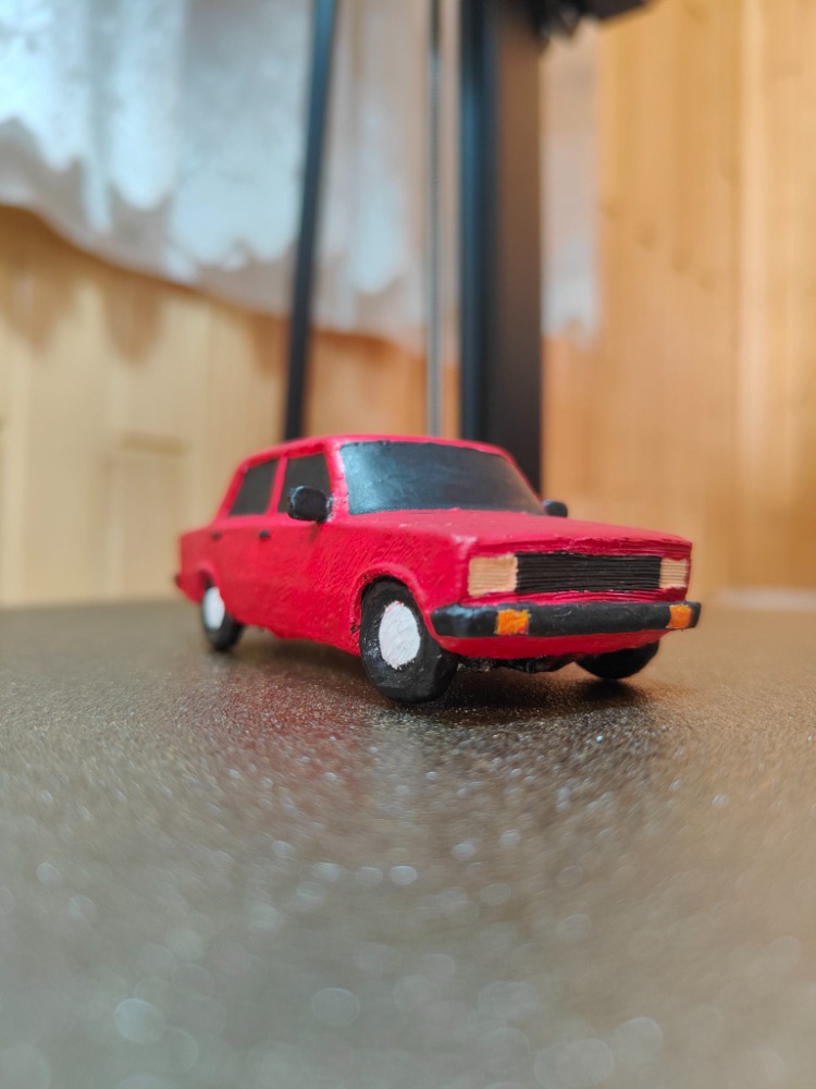 El yapımı 3D baskı kırmızı Tofaş Serçe