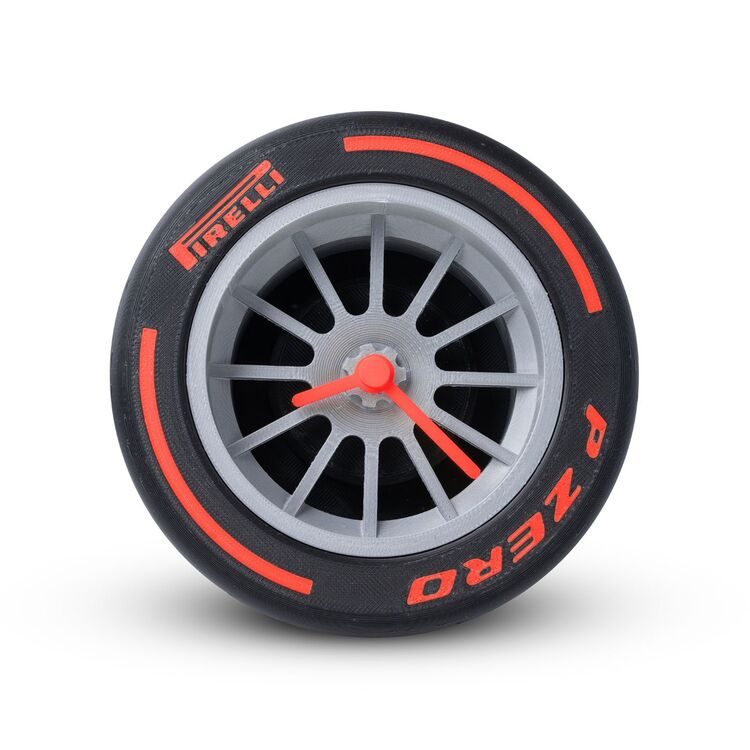 Formula 1 Pirelli Lastik Masa Saati