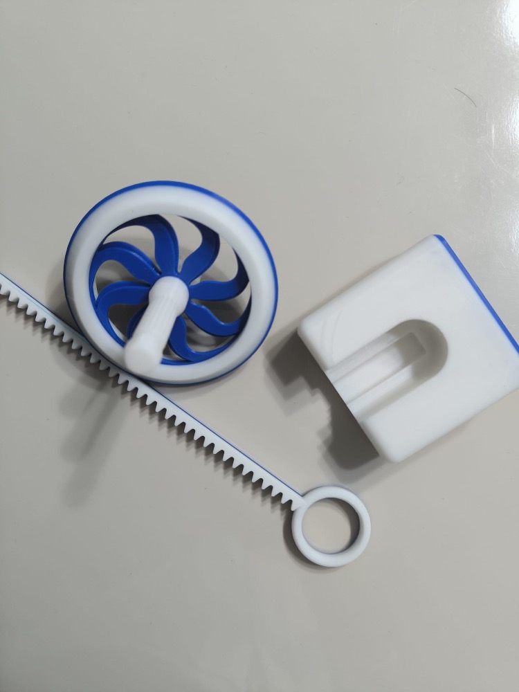 3D topaç oyuncak