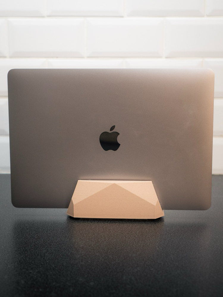 MASANIZDAKİ GEOMETRİK ESTETİK: DEKORATİF LAPTOP STANDI ✨
