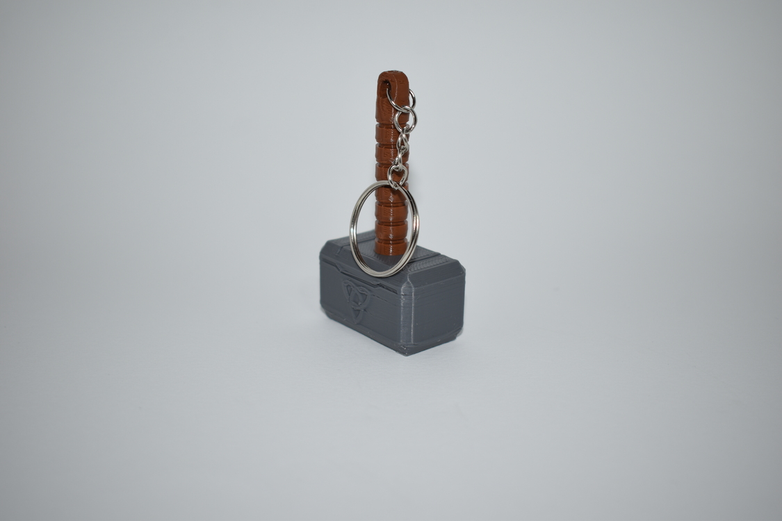  Thor’un Efsanevi Mjolnir Anahtarlığı