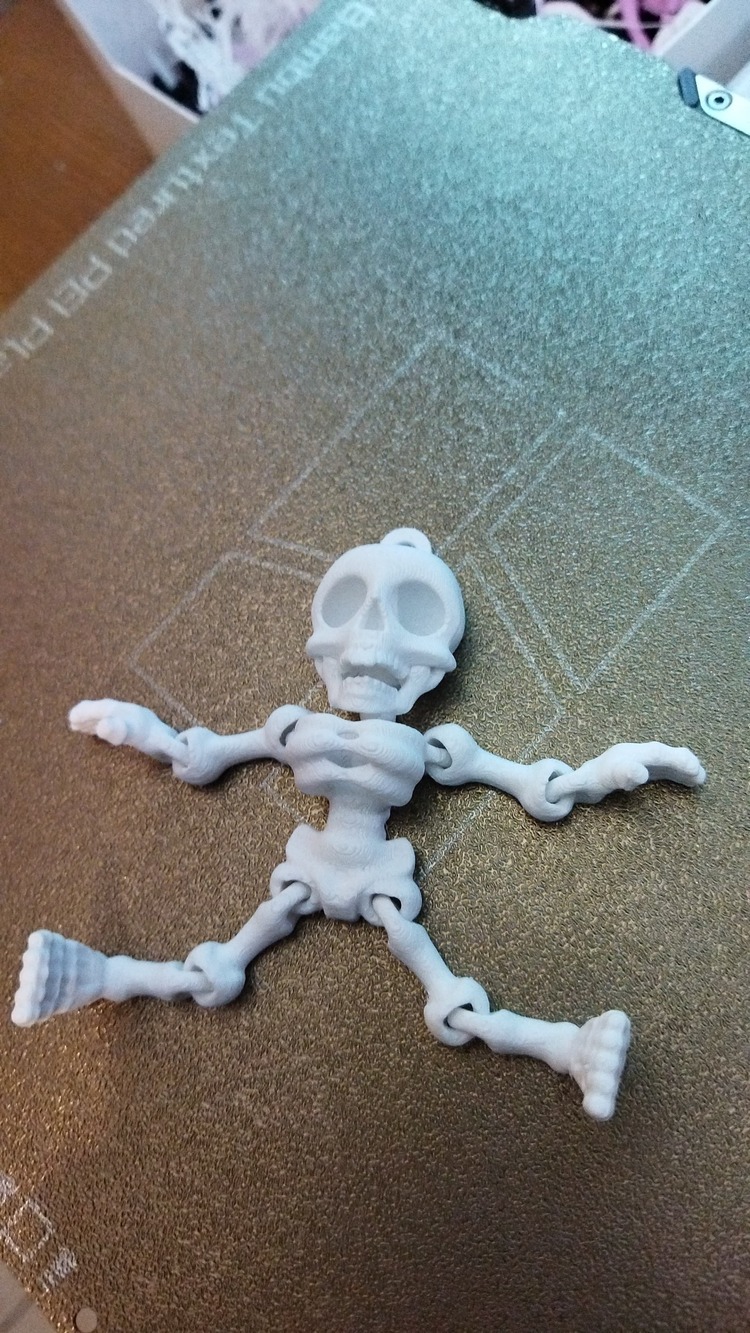Flexi Mutlu İskelet 3D Baskı – 7 cm