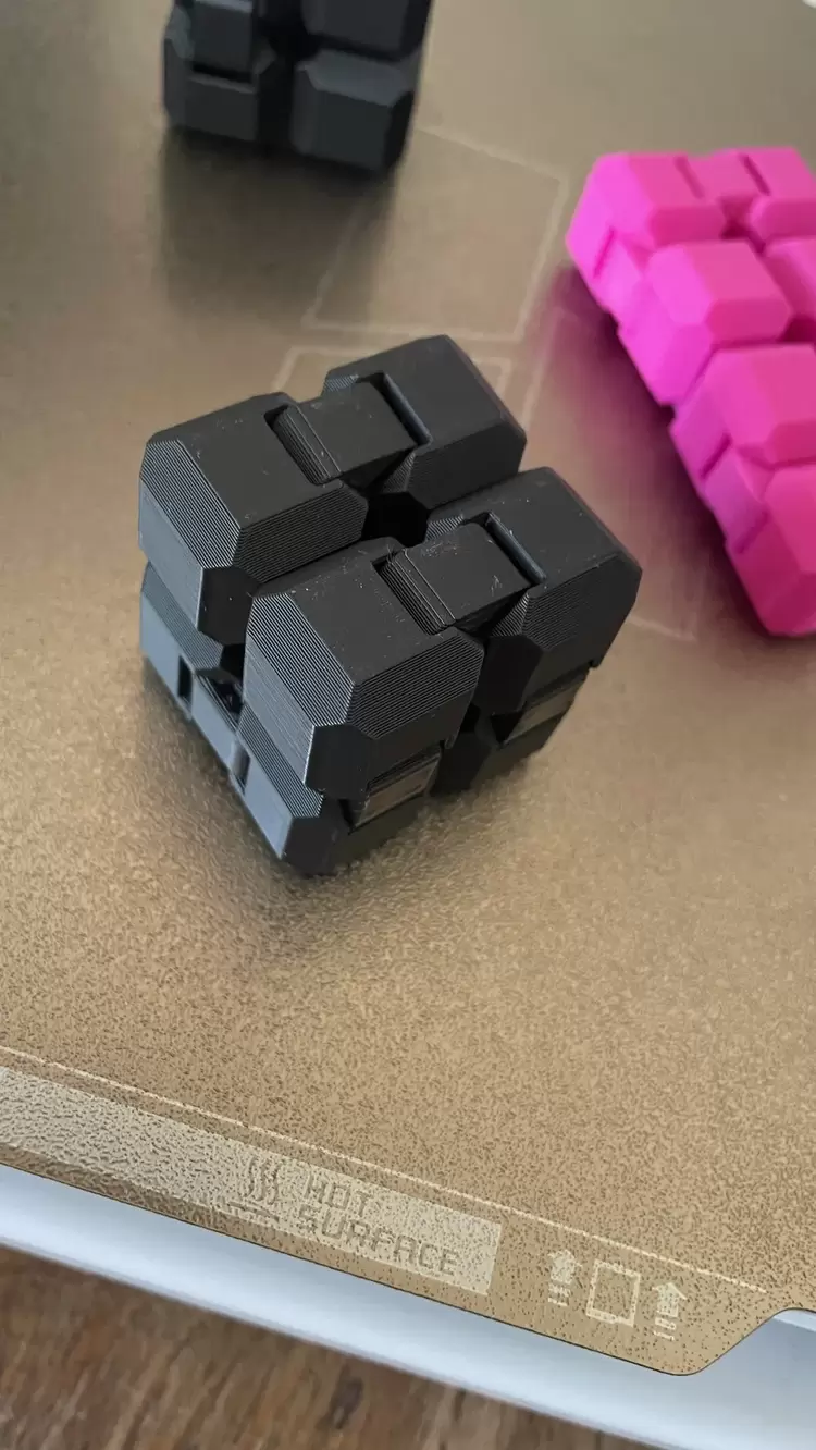 Infinity Cube (Stres Küpü) – 12 cm