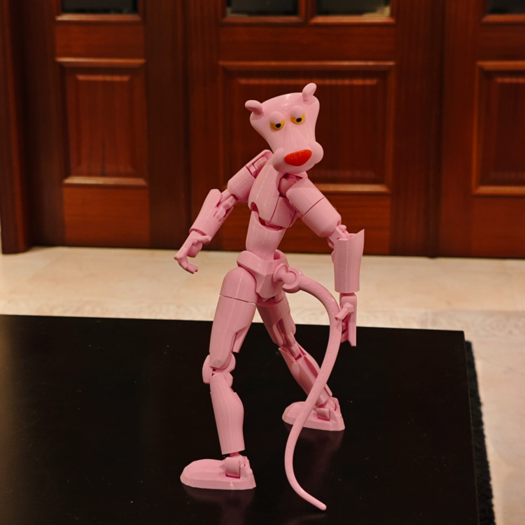 Pembe Panter Dummy Figür 3D Baskı – 13 cm