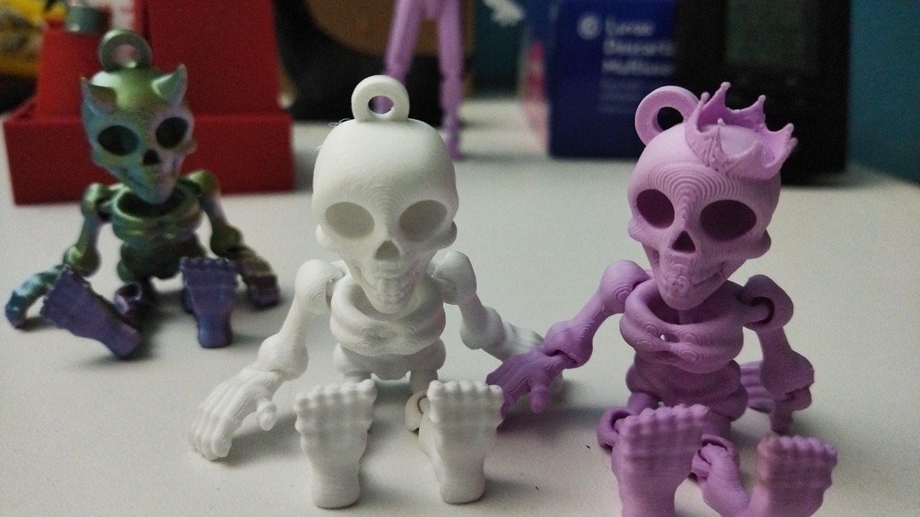 Flexi Mutlu İskelet 3D Baskı – 7 cm
