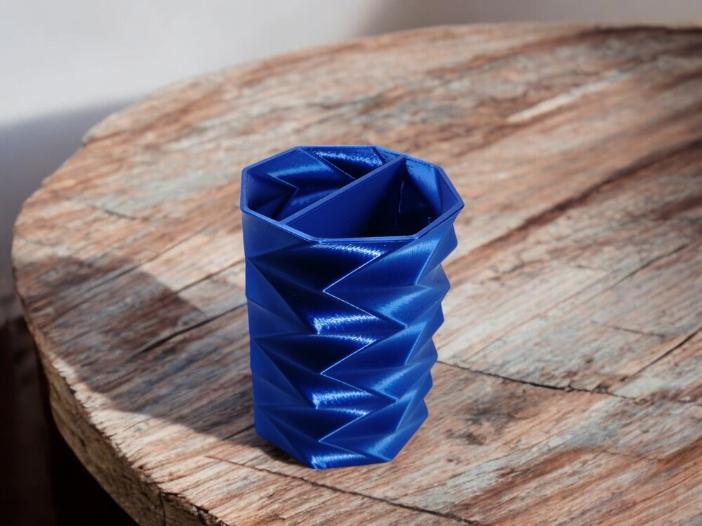 Zigzag desenli 3D 2 Bölmeli Kalemlik