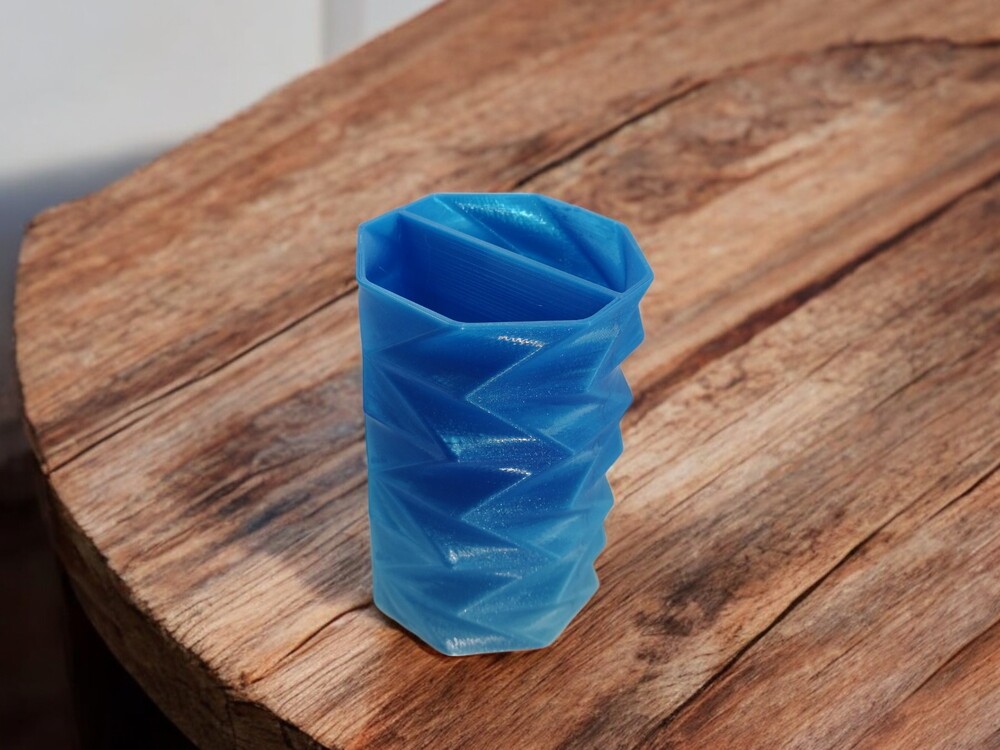 Zigzag desenli 3D 2 Bölmeli Kalemlik v2