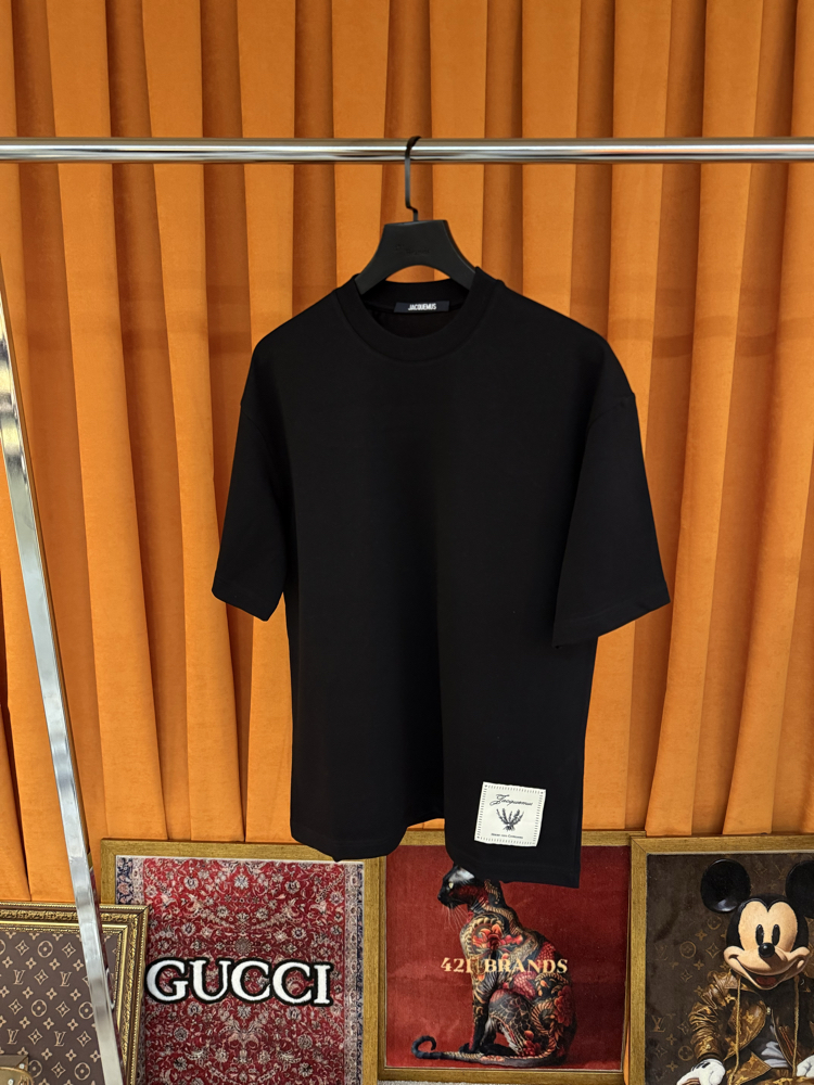 jacquemus ithal kumaş sırt nakış logo tişört siyah