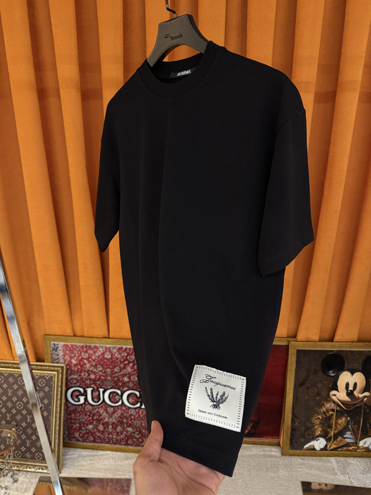 jacquemus ithal kumaş sırt nakış logo tişört siyah