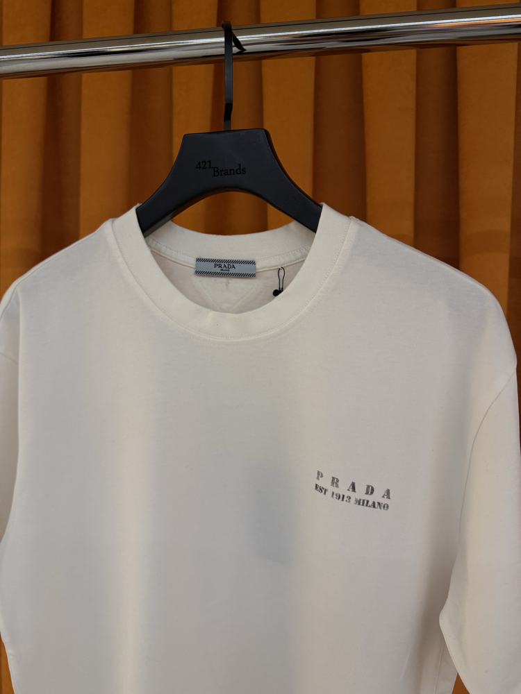 Prada yeni sezon göğüs logo detaylı ithal tişört