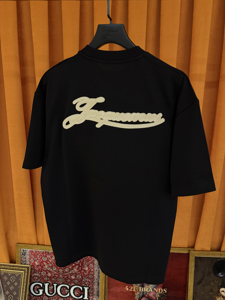 jacquemus ithal kumaş sırt nakış logo tişört siyah