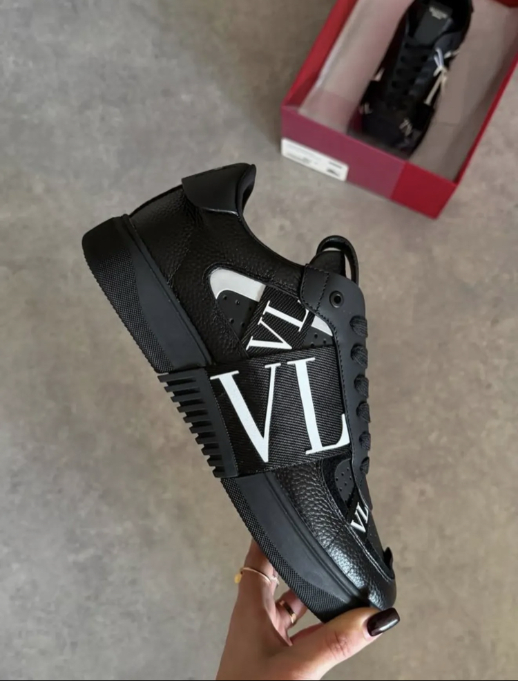 Valentino Garavani VL7N Low-top Sneakers Black