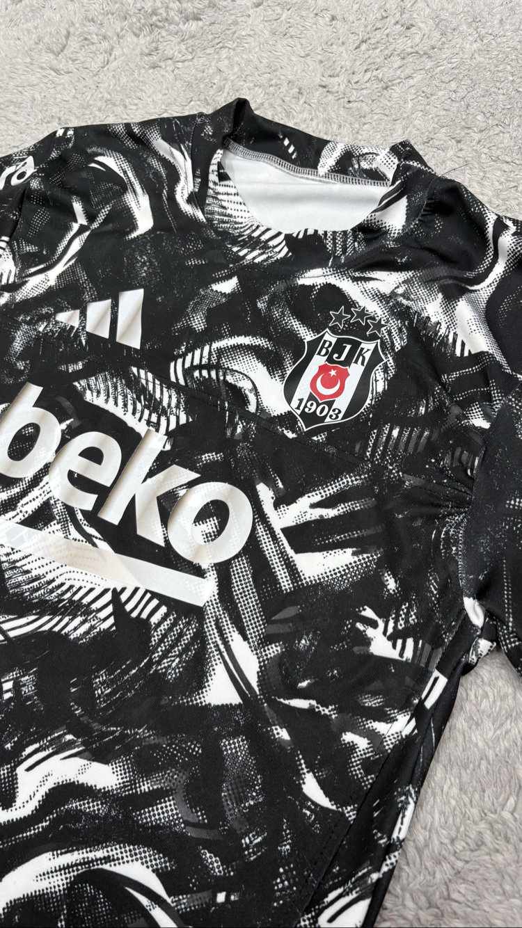 Beşiktaş Premium Forma