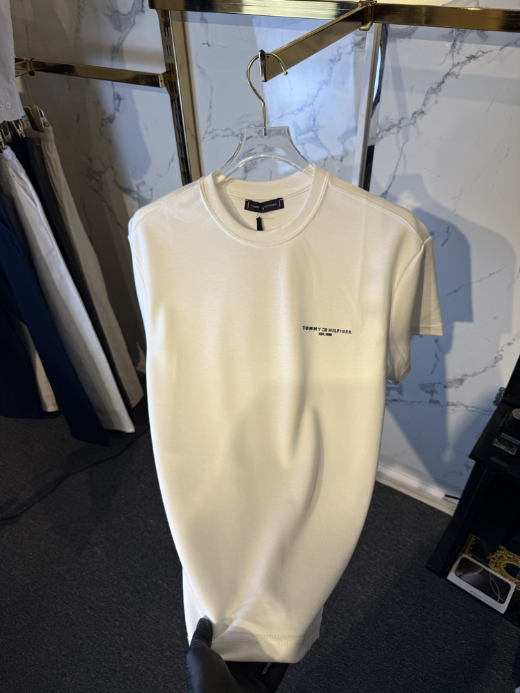 T.H Basic T-Shirt