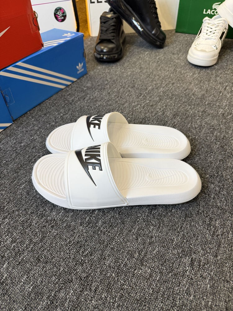 Nike Terlik