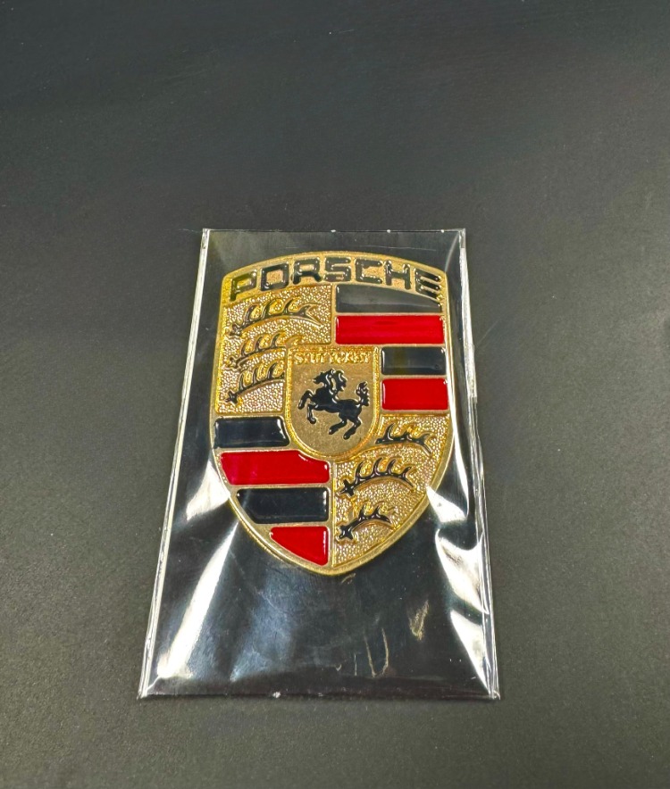 Porsche metal arma