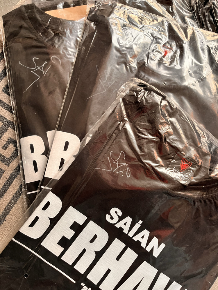 Saian - İmzalı Tshirt