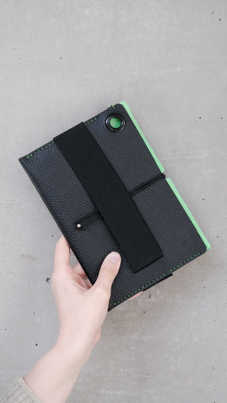 90 Hip serisi 100% Dana Derisi ve 100% El Yapımı A5 Boyutlu Clutch Çanta