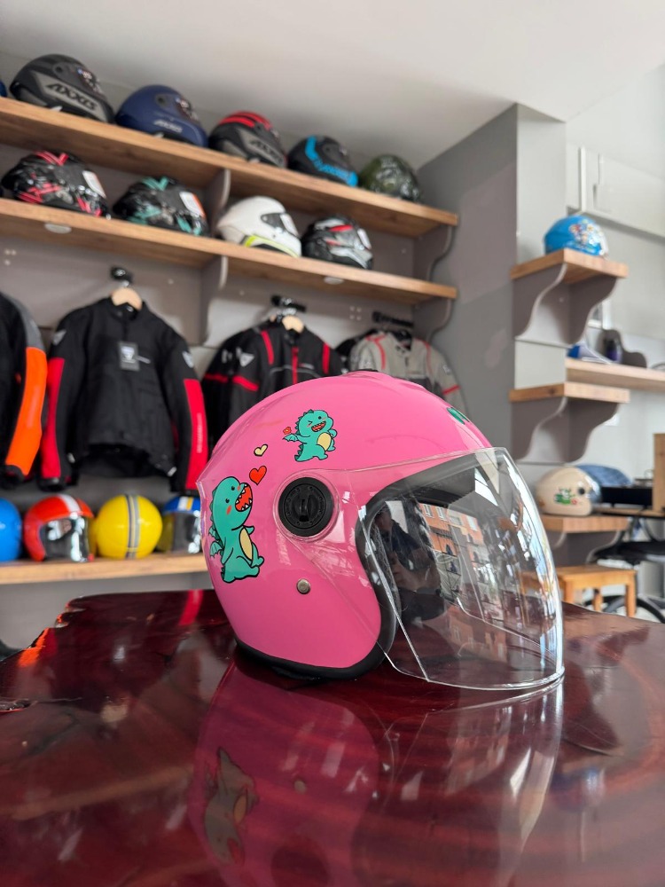 Dinozor Temalı Pembe Çocuk Yarım Kask