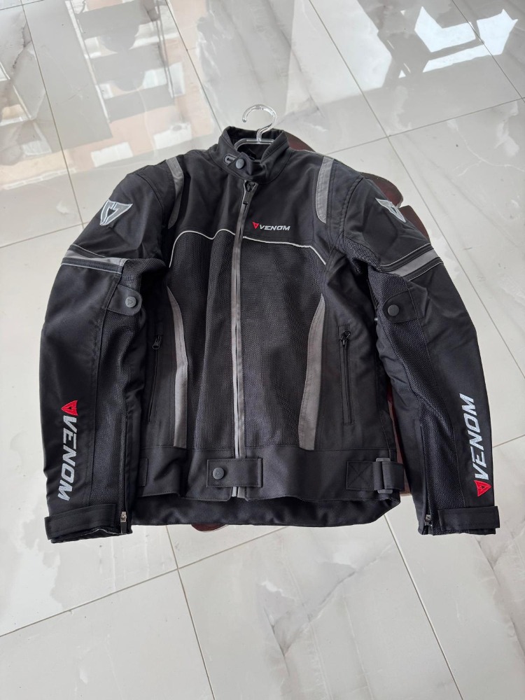 VENOM SPIN SİYAH–GRİ YAZLIK MOTOSİKLET MONT