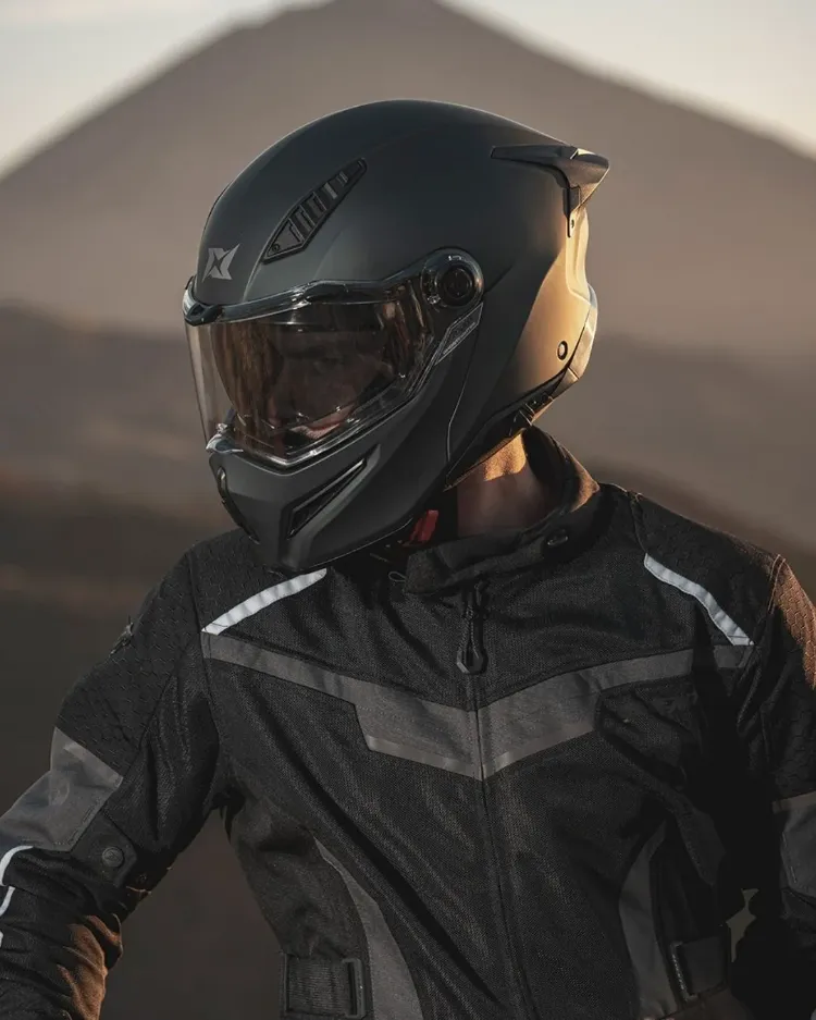 AXXIS Ghostfighter Solid A1 Mat Siyah Motosiklet Kaskı ( ÇENE AÇILIR )