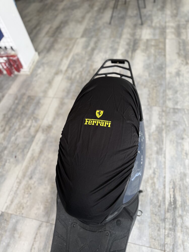 Ferrari motor koltuk kılıfı