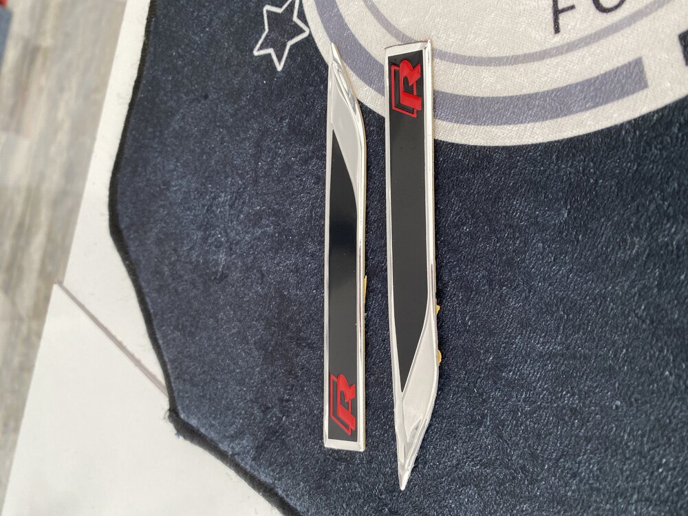 R ikili sticker 