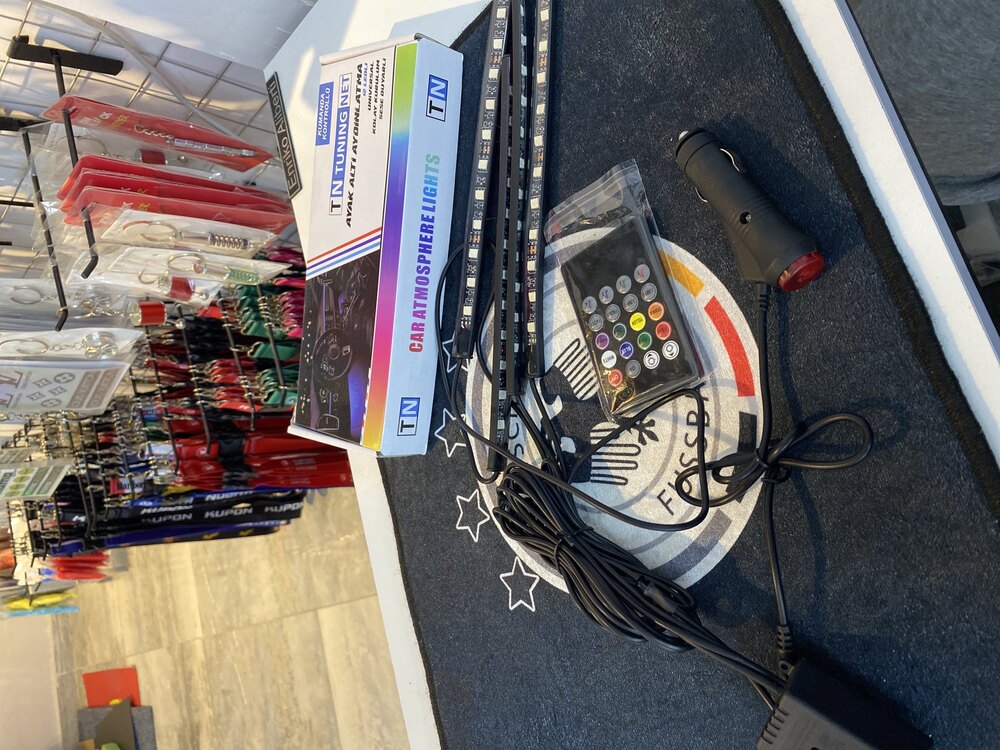 RGB ışıklı kumandalı Çakmaklık girişli ayakaltı aydınlatma