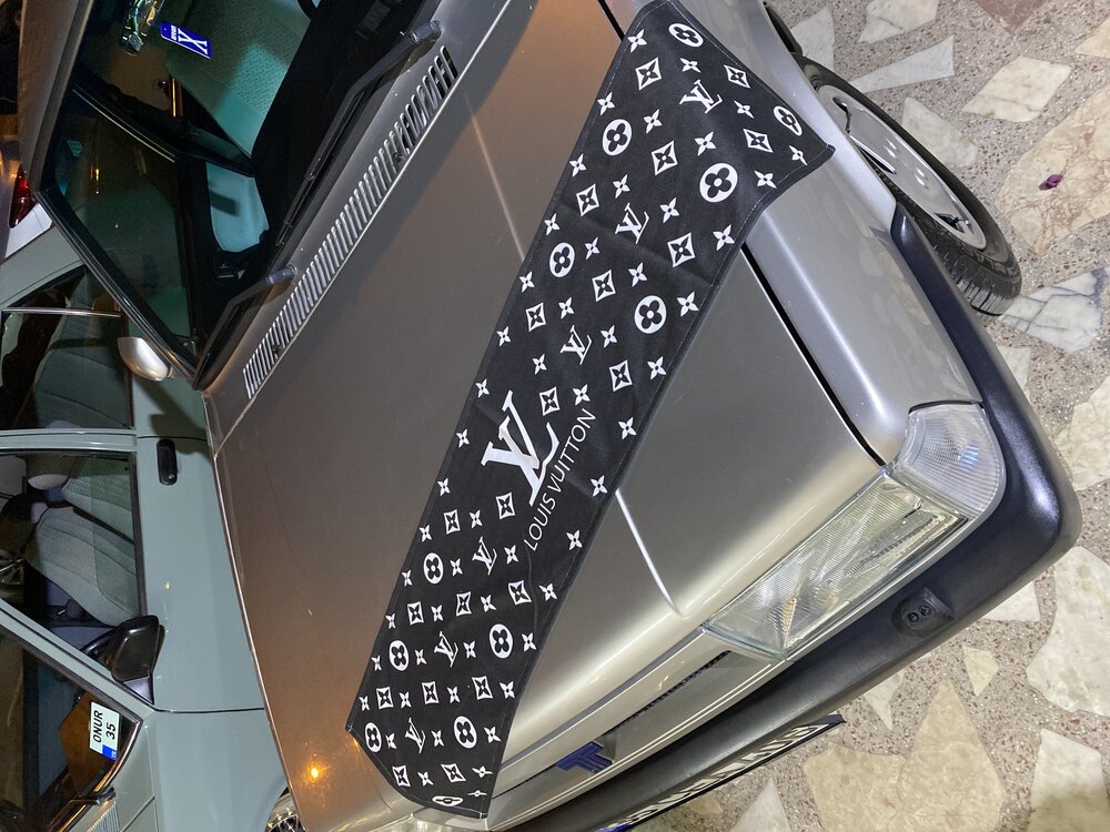 Louıs vuitton siyah torpido havlusu 