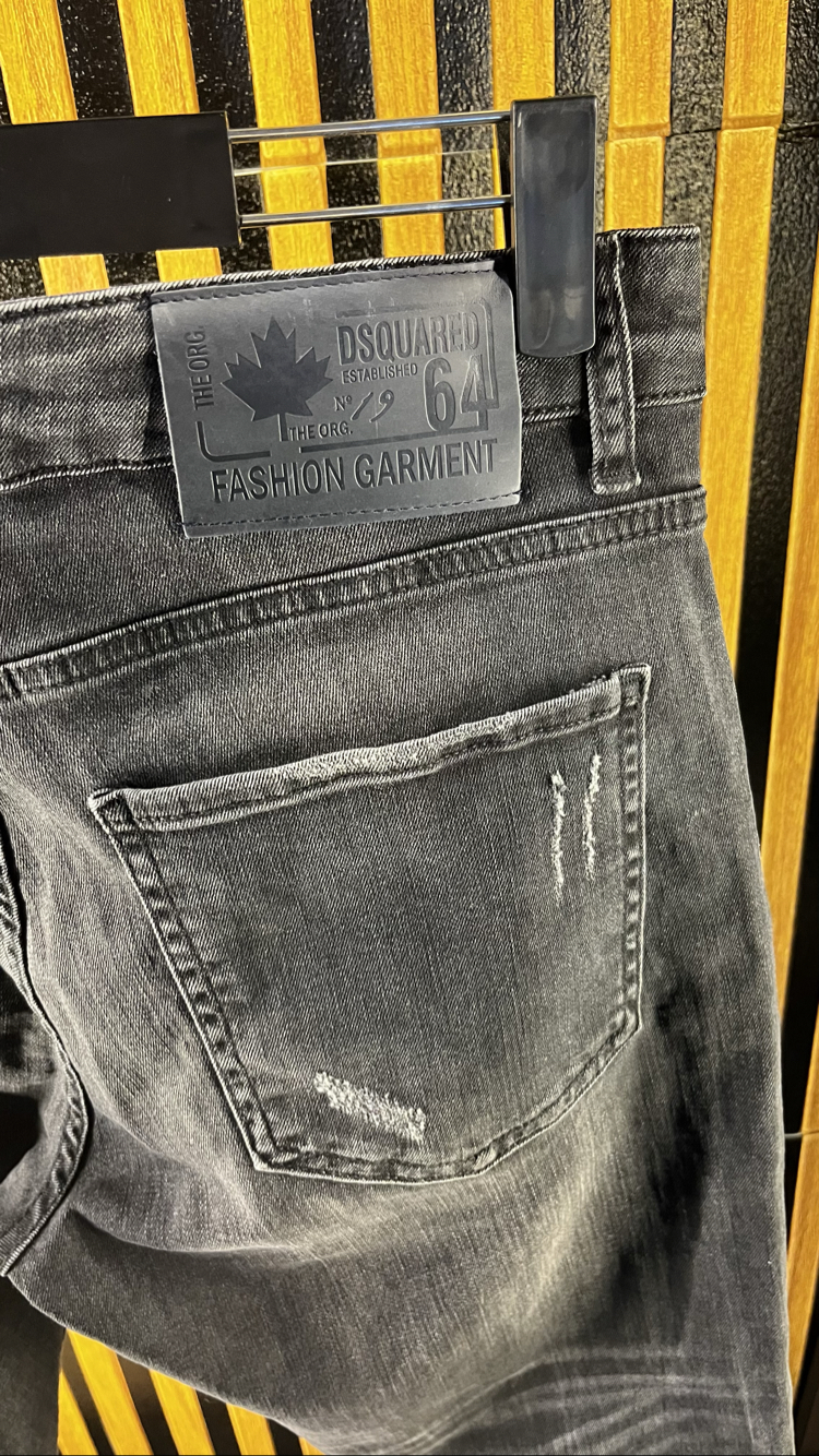 DSQUARED2 PREMİUM KOT PANTOLON TAŞLAMALI SİYAH 221 T