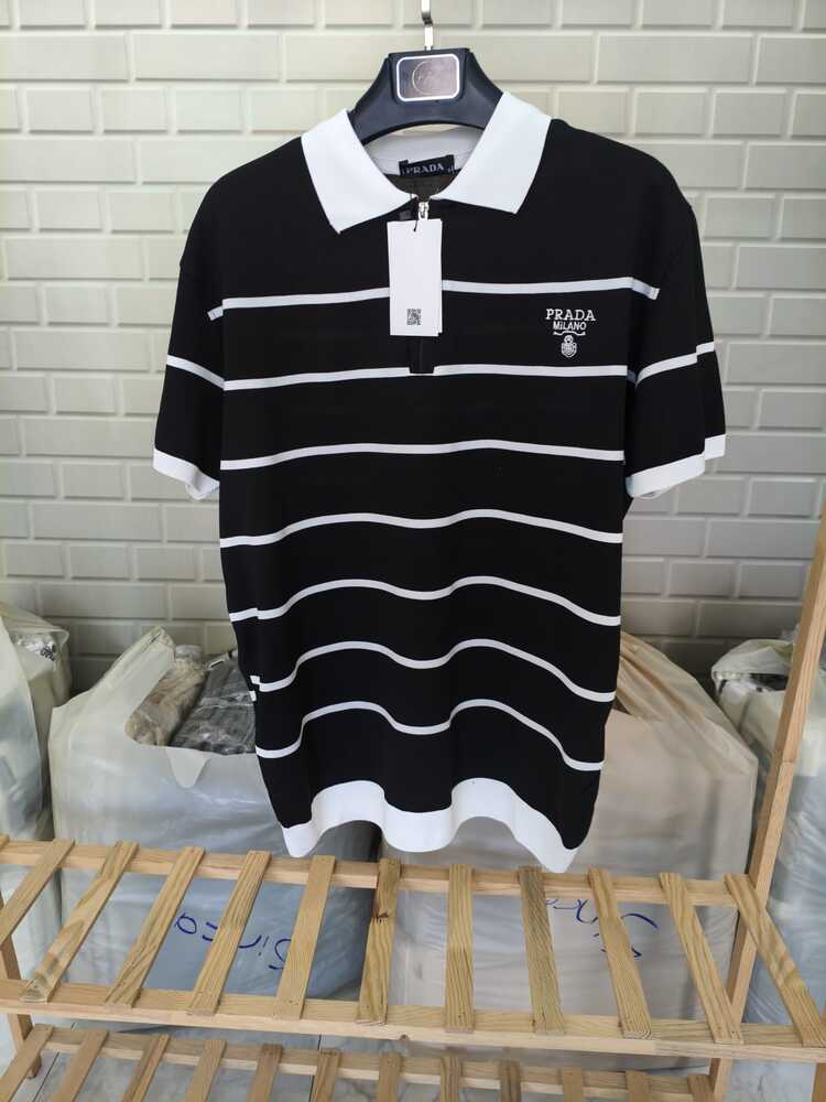 Prada Amblemli Polo Yaka Triko Tişört