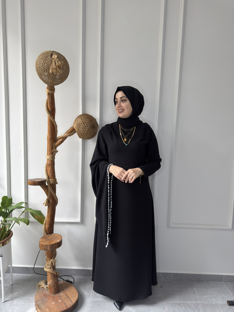 Büyük Beden Tesettüre Uyumlu Özel Dikim İnci Detaylı Abaya Kol Sima Model Elbise
