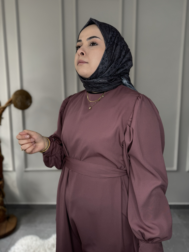 Büyük Beden Tesettüre Uyumlu Özel Dikim A Kesim Manşet Düğme Kol Detay Seyyar Kemerli Elbise