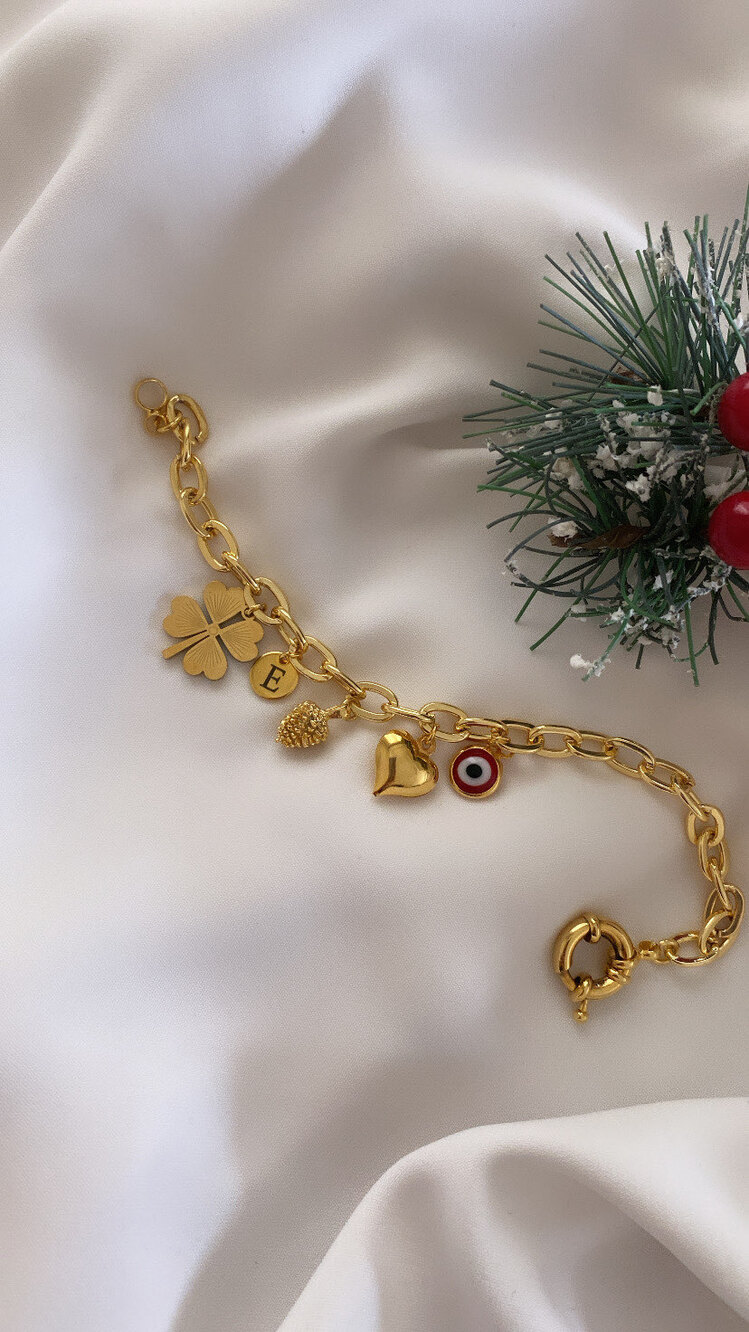 Tasarım Yonca charm bileklik