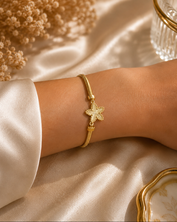 Çiçek Figürlü Minimal Gold Zincir Bileklik